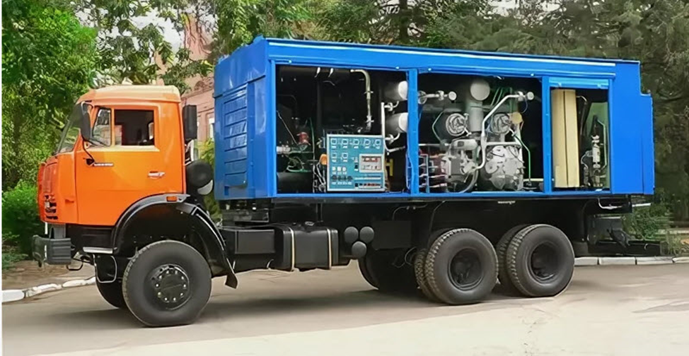 Азотная компрессорная станция СДА 10/251. Снимок взят из https://potok-sp.ru/zapchasti/azotyne-stancii