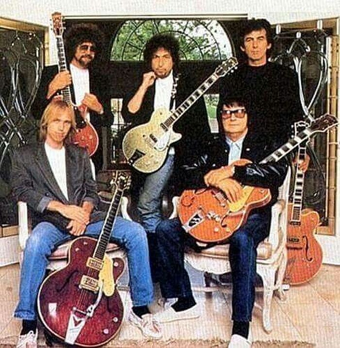 THE TRAVELING WILBURYS