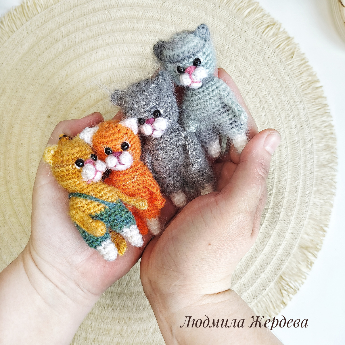 Котики Малышарики крючком