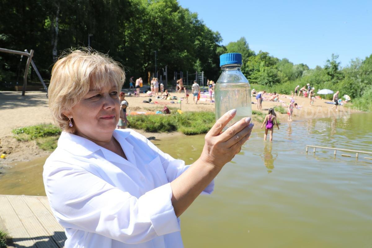    Еженедельно в регионе исследуется не только вода, но и качество почвы и песка в зоне отдыха