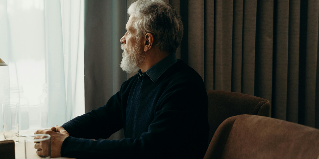 Возраст мужчины, после которого ему женщины не нужны: мудрость Ошо о браке и отношениях