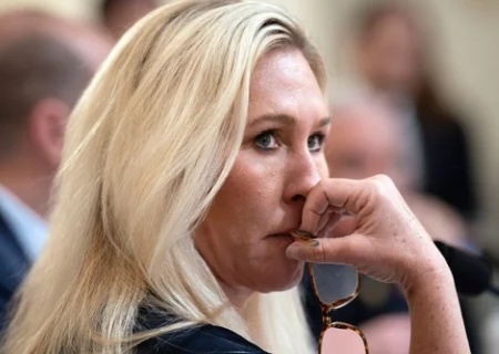    В США арестовали экс-сотрудника «Голоса Америки», который угрожал убить Марджори Тейлор Грин