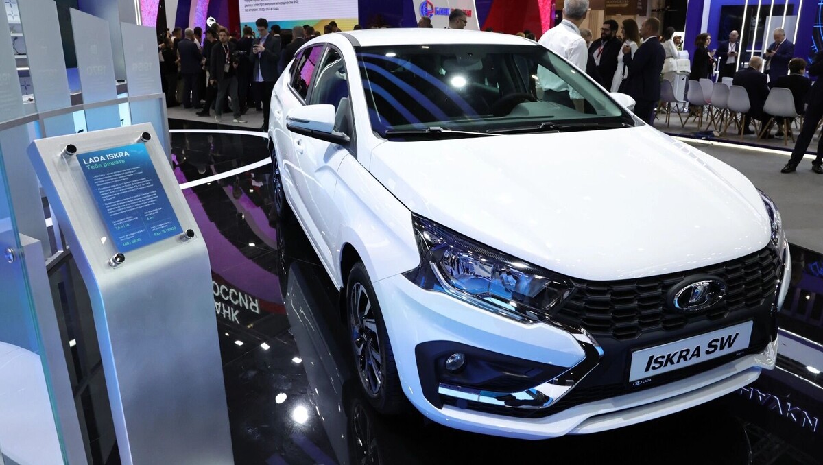 Lada Iskra от 1,2 млн рублей: что получит покупатель за эти деньги? Автор: Роман Наумов. Источник: URA.RU/ТАСС