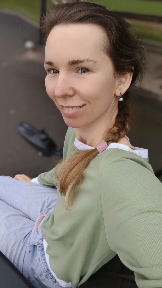 На остановке