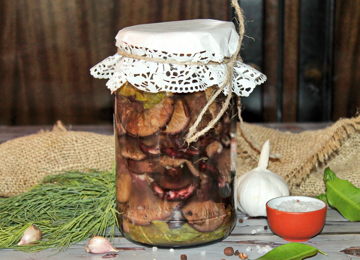    Солёные грузди в тыкве — секрет русской ферментации без гнёта