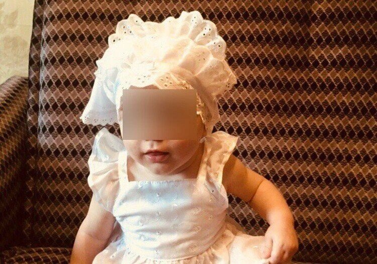 «У нее голова раздулась как мячик»: в Тольятти мать смеялась над смертью 2-летней дочери и даже не подошла к телу