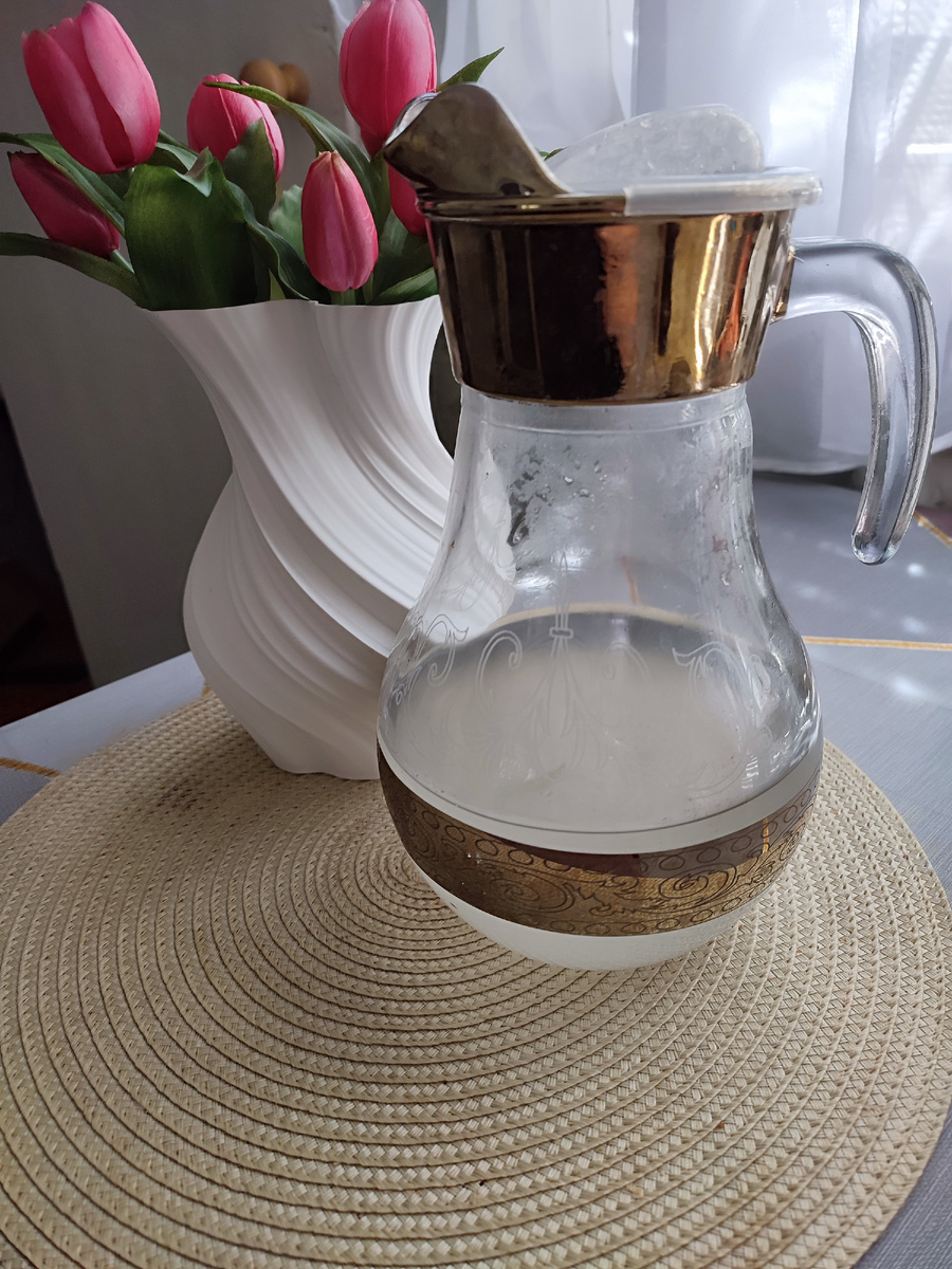 Часть уже выпили