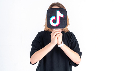 ТикТок-тренды в психологии: какие модные советы разрушают ваше ментальное здоровье?