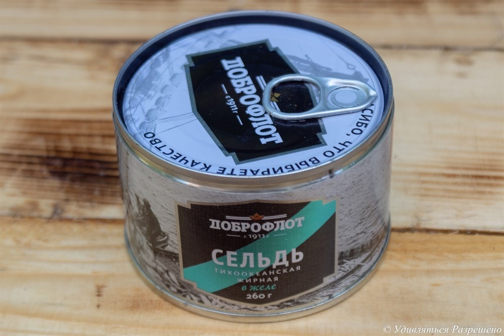 Начинаем осмотр с самого верха