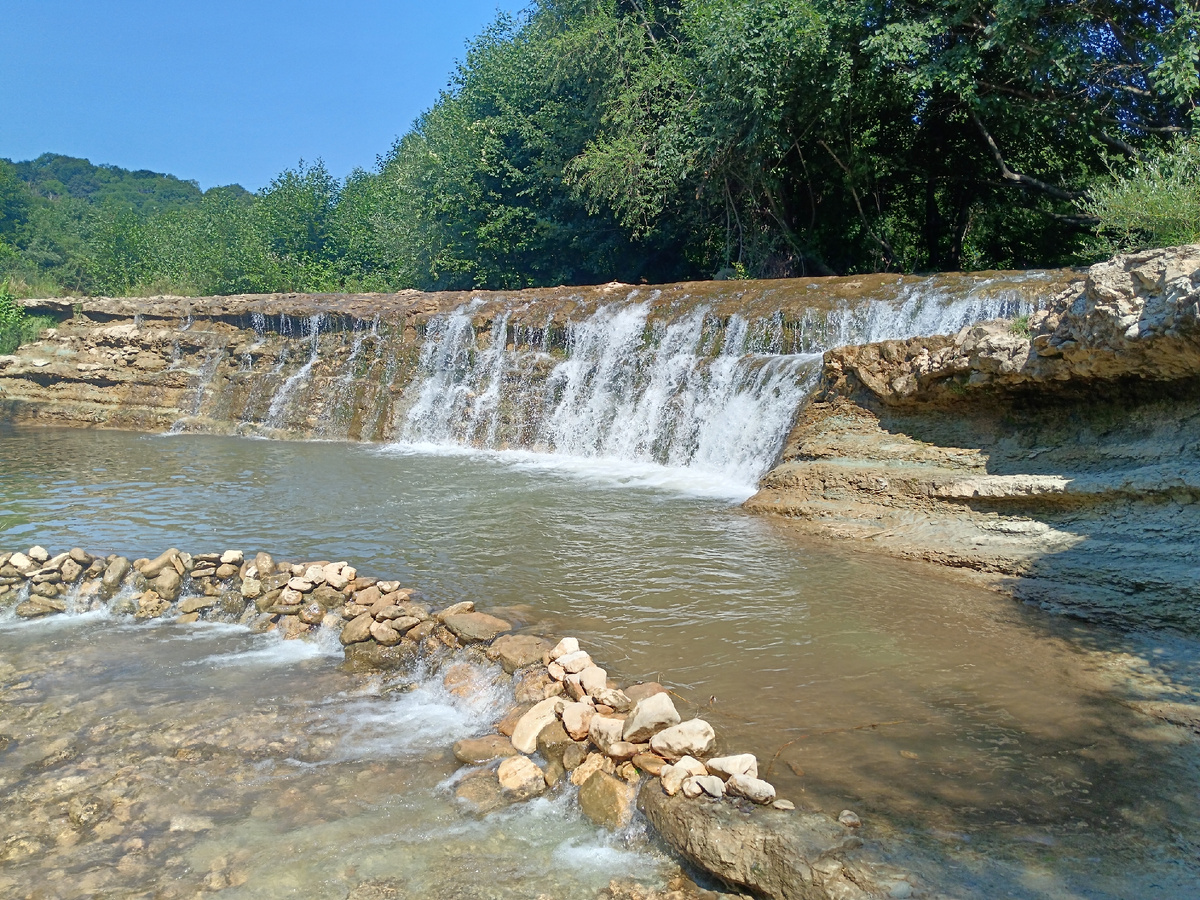 Чаша рукотворная