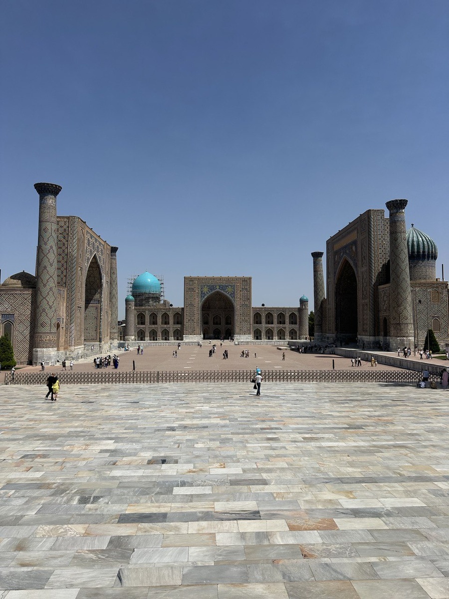 Площадь Регистан, Самарканд