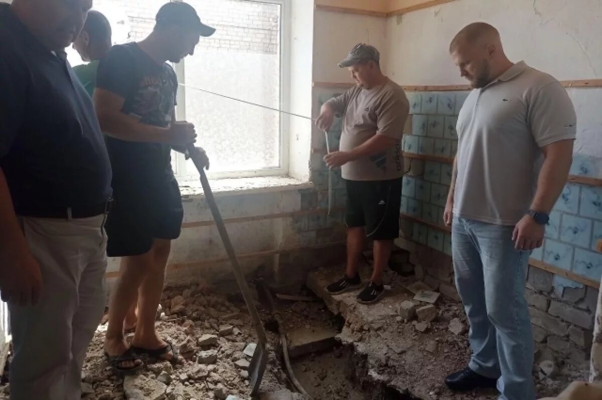    Псковские специалисты отремонтируют санузлы в херсонской школе