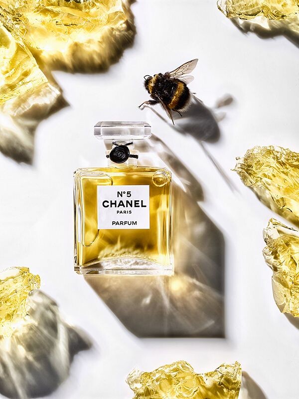 Chanel №5 .