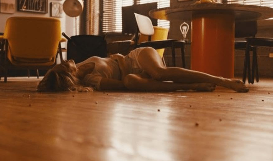 Кадр из фильм «Бешеная» (2019)