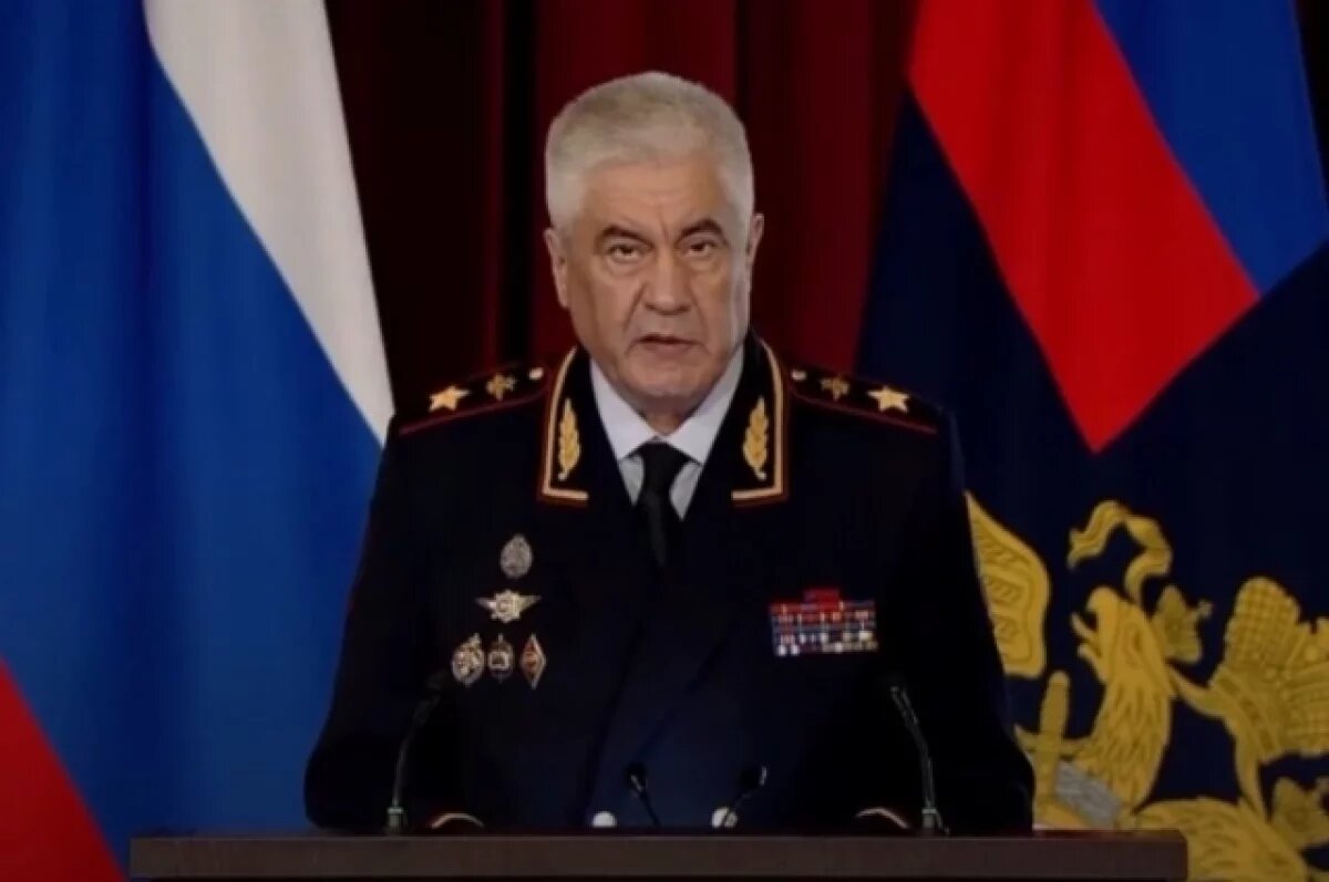    Колокольцев наградил полицейских за помощь гражданам в экстренных ситуациях