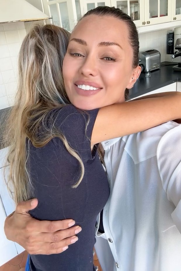 Кадр: @victoriabonya