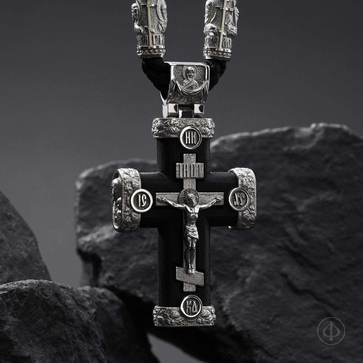 Крест из платины и чёрного дерева (эбена) Арт.013