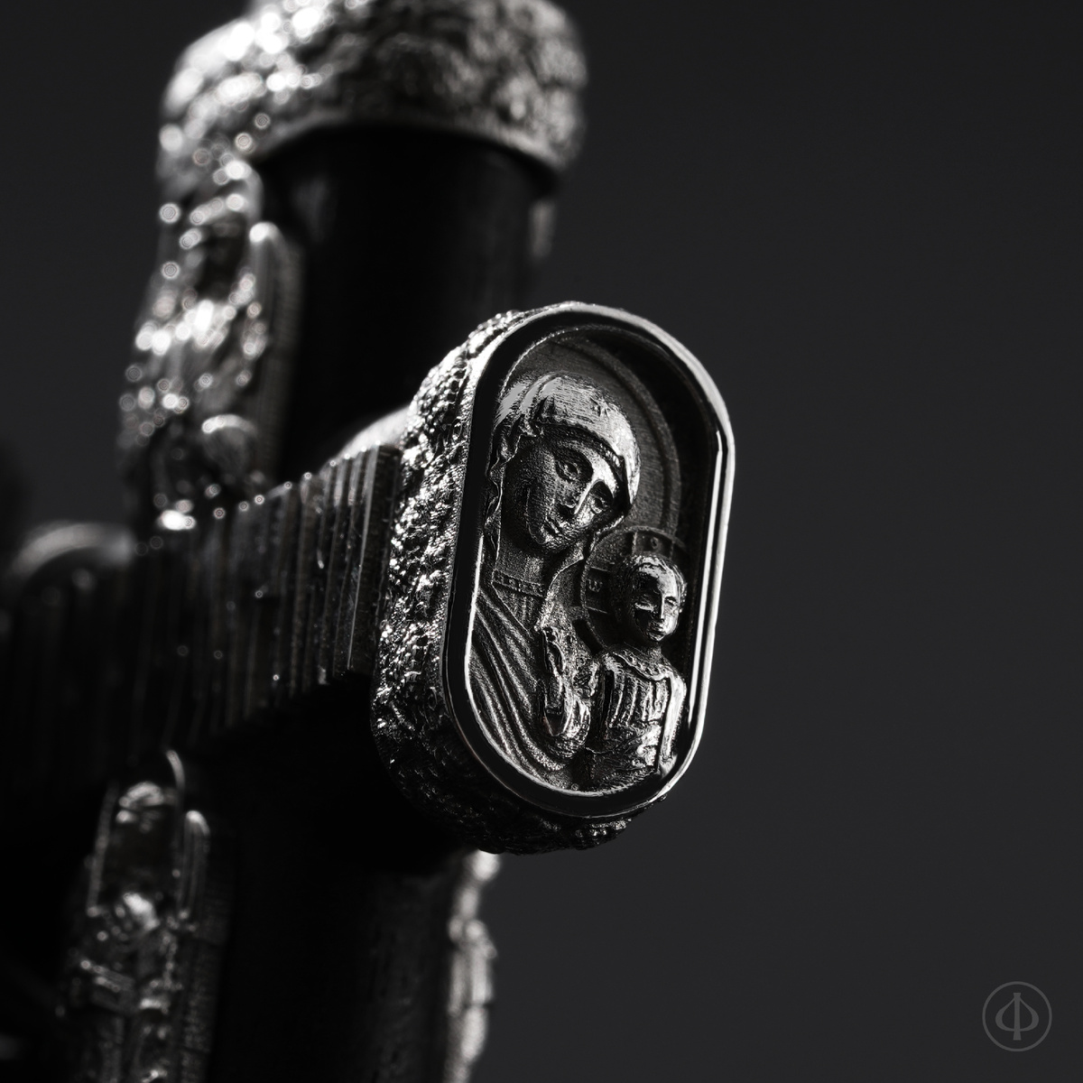 Крест из платины и чёрного дерева (эбена) Арт.013