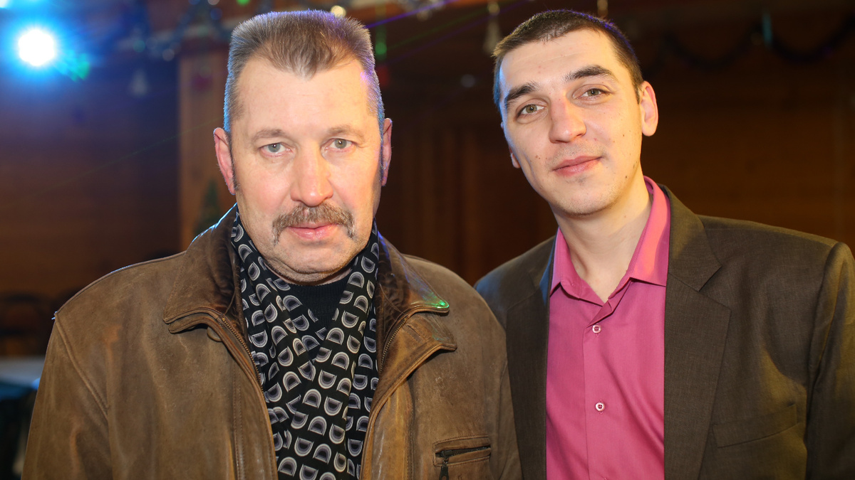 Сын с отцом