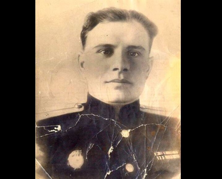    Офицер Алексей Берест в годы войны