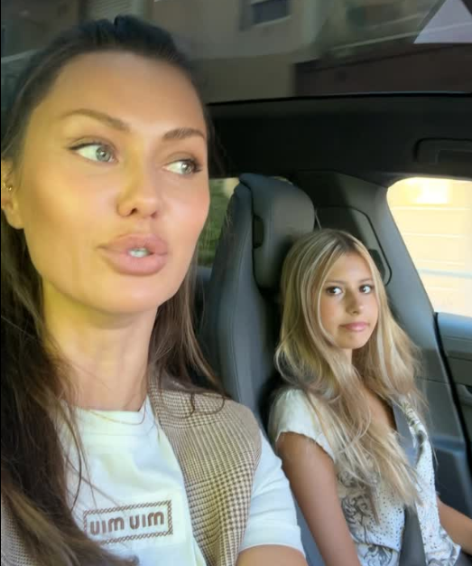 Виктория Боня с дочерью. Анжелиной. Фото: соцсети / @victoriabonya