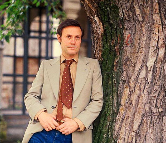 Юрий Соломин, его жена, дочь и собачьи вольеры