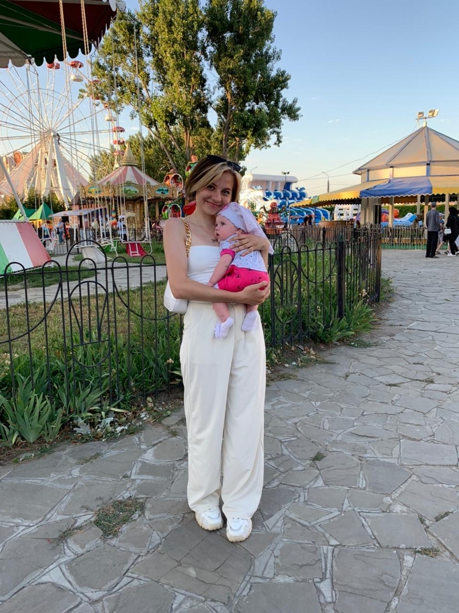 Лиза и маленькая Ксюша