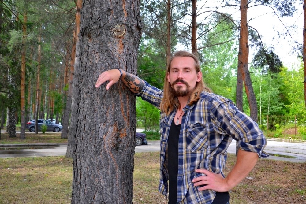    Биоархеолог Антон Кочнев не только изучает животных древности, но и популяризирует науку. Фото: «АиФ-Урал»/ Дарья Попович