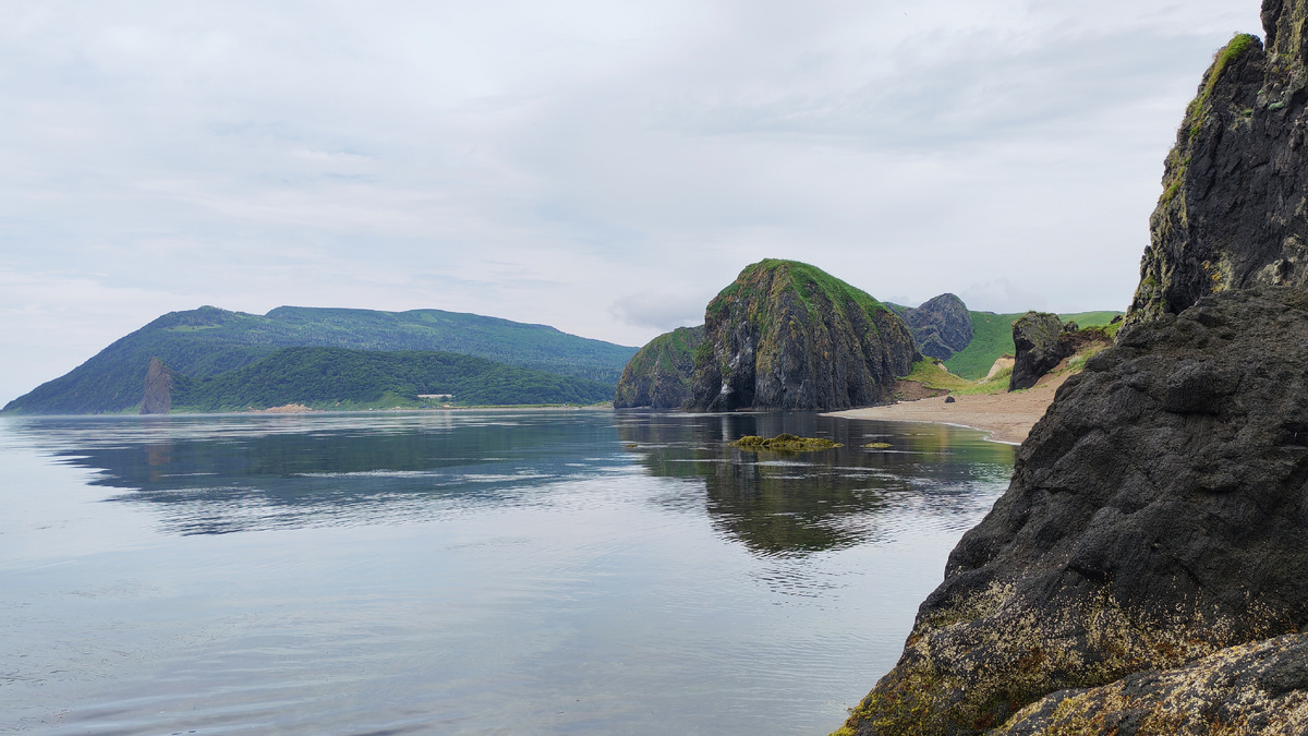 Охотское море, остров Кунашир