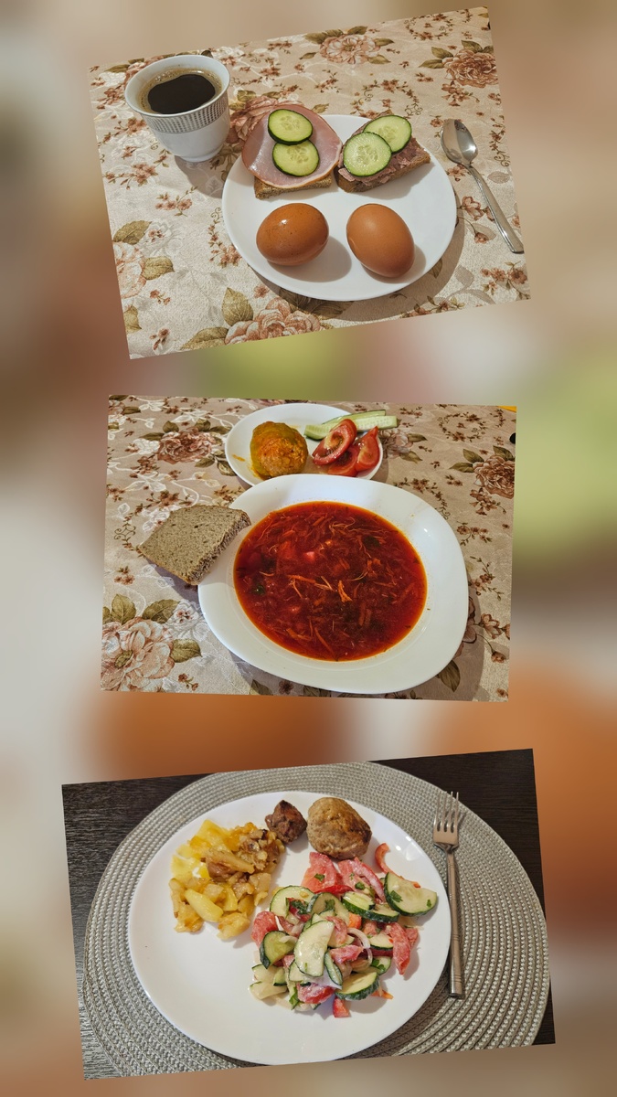 Тарелочки сегодня. Так картошечка жареной захотелось! Да с котлеткой! Сала бы еще, но не стала покупать, своего хватает 🙂