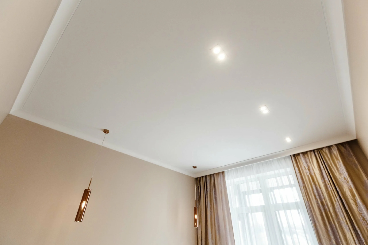 Натяжные потолки.