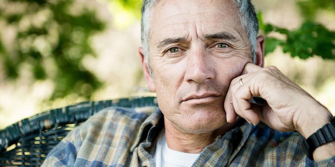 Осадил родню