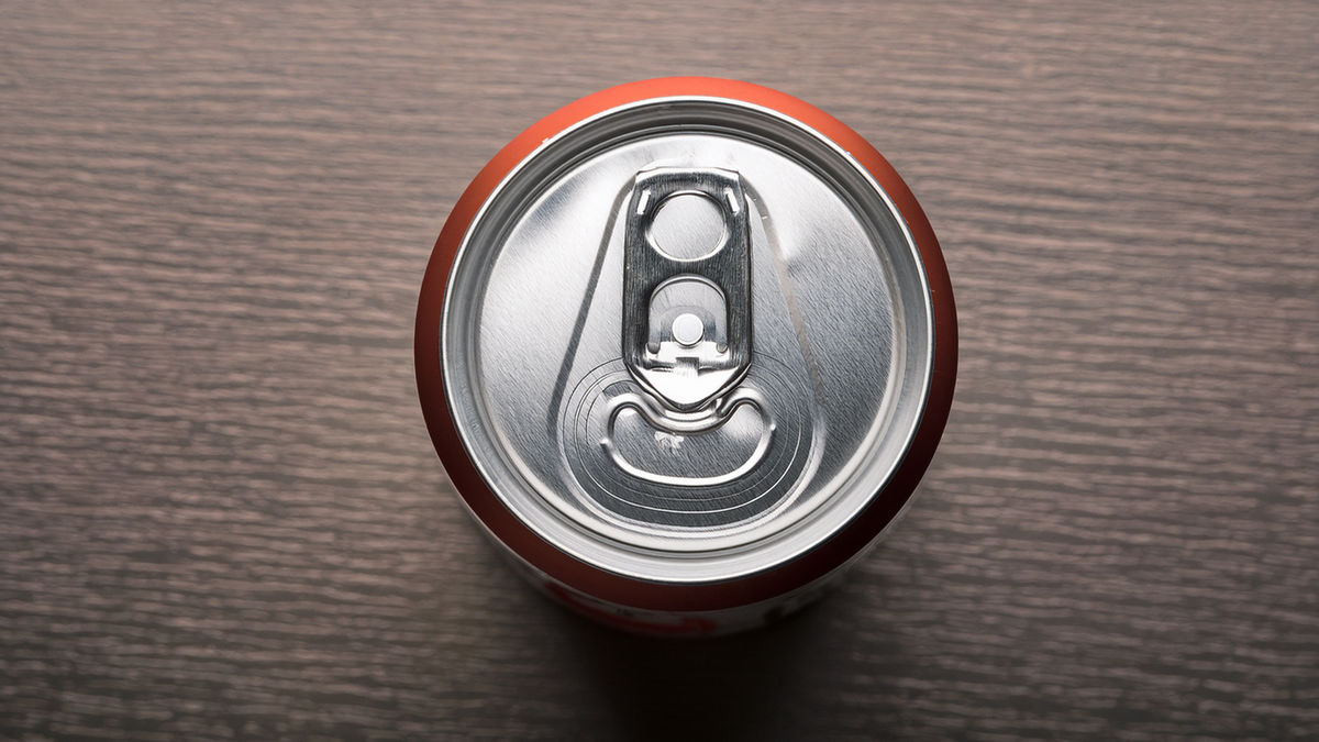     Красноярцам напомнили об опасности сладкой газировки