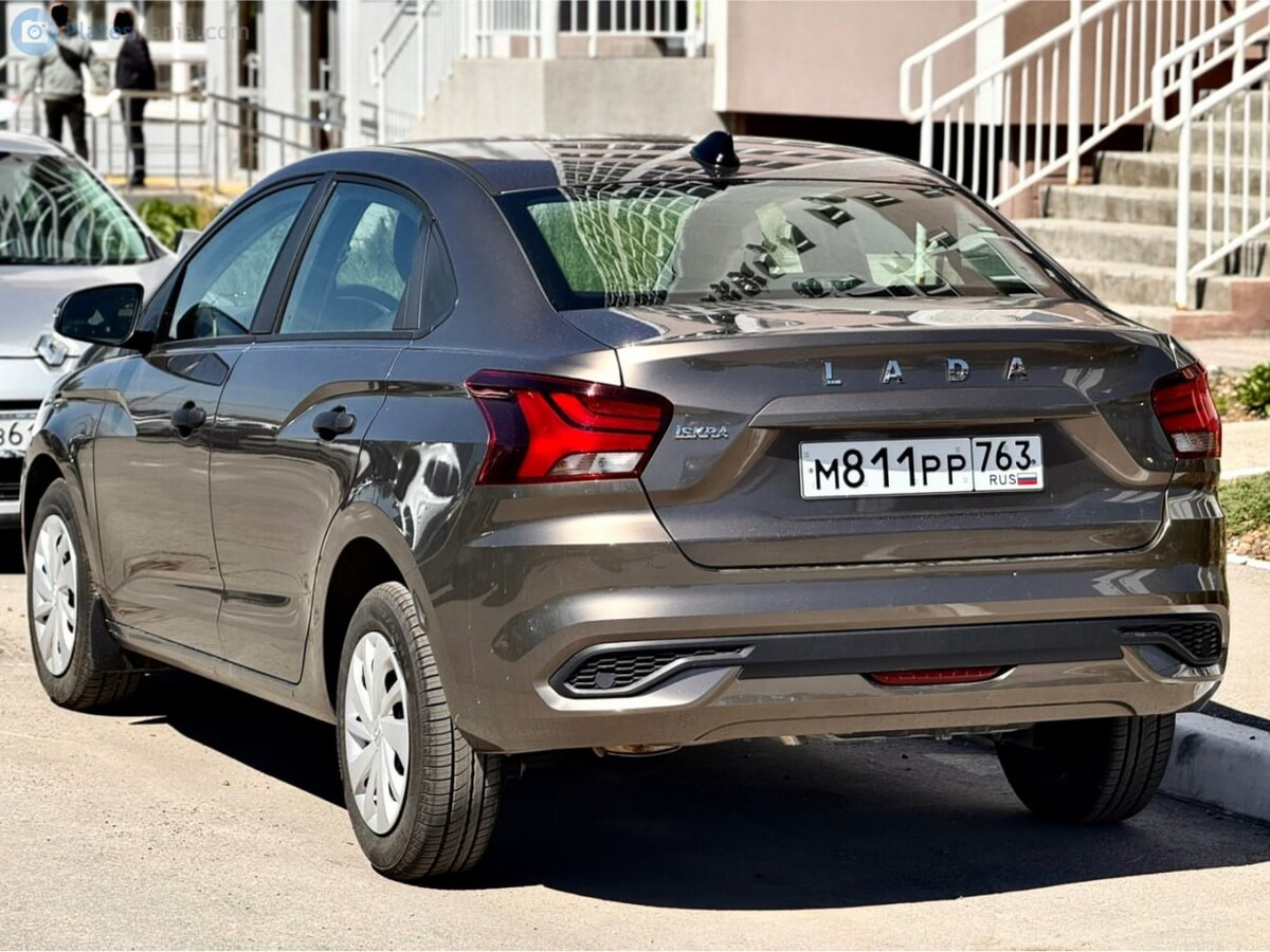 Источник изображения - https://av.by/news/lada_iskra_pervie_foto_v_deshevoi_komplektacii?amp&amp&amp