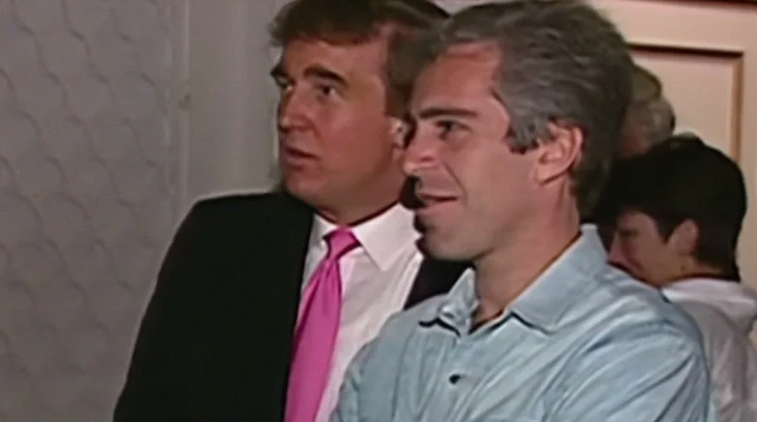 Совместное фото Трампа и Эпштейна в 1992 году. 