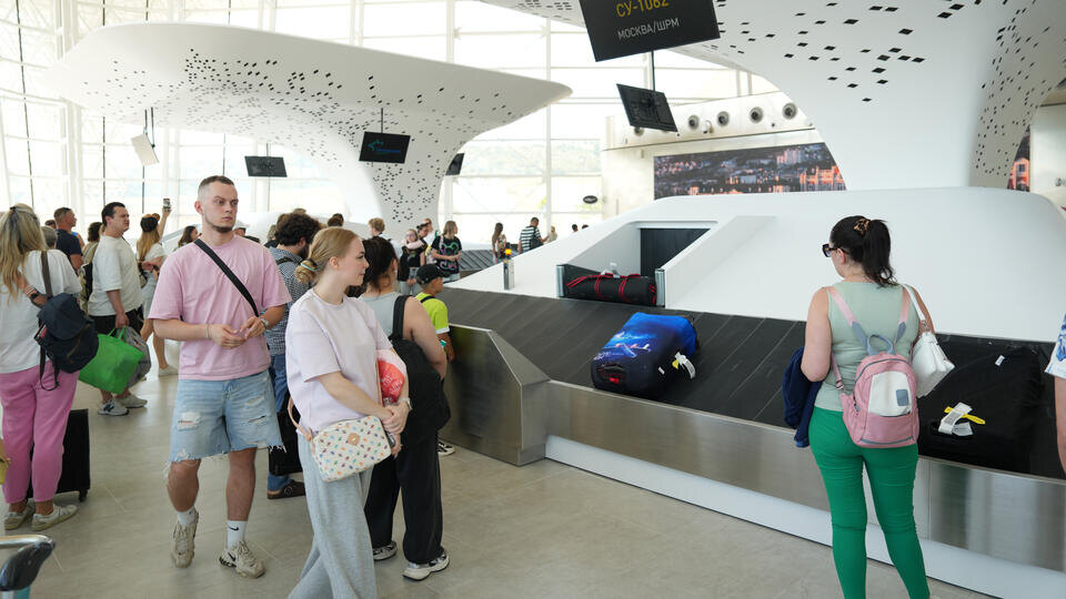     Пассажиры поделились впечатлениями от нового аэропорта Геленджика ИЗВЕСТИЯ/Дмитрий Коротаев
