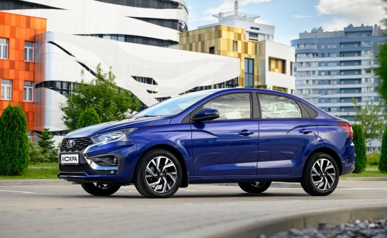 Lada Iskra седан, у этой версии самый большой выбор комплектаций. Фото: АвтоВАЗ