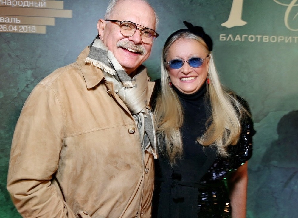 Михалков с женой