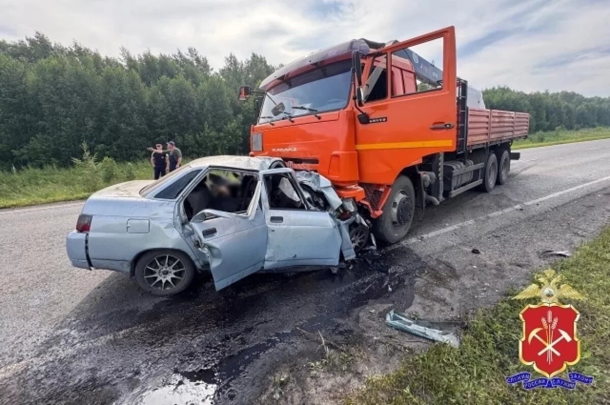    Страшная авария унесла жизни четырёх человек на трассе под Прокопьевском