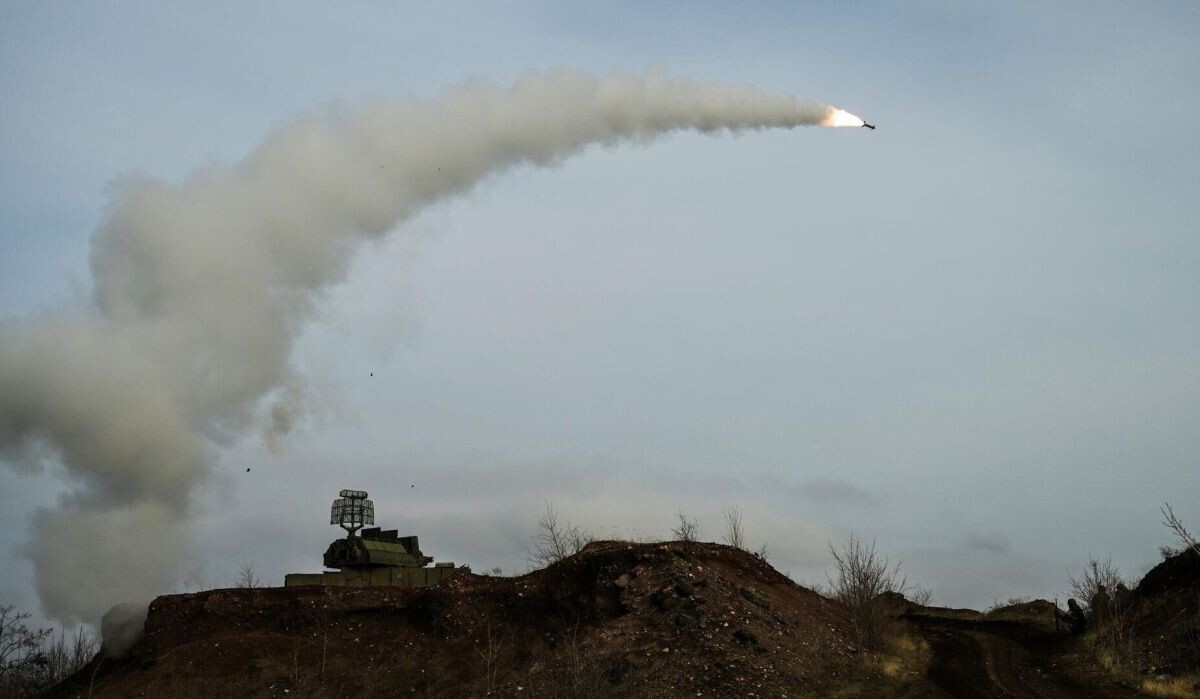     Боевая работа зенитного ракетного комплекса "Тор". Источник: © РИА Новости Автор фото: Евгений Биятов