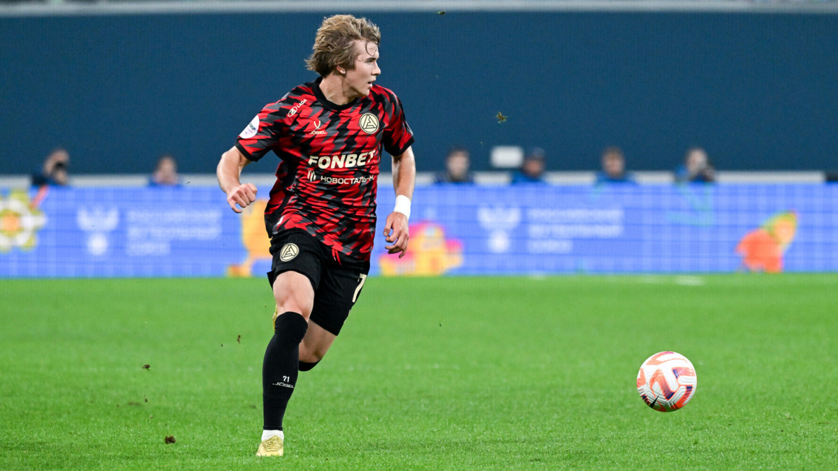     Дмитрий Пестряков. Фото: ФК «Акрон»