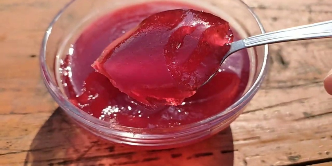 Густой джем (желе) из малины и крыжовника