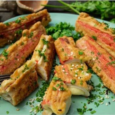 Фаршированные крабовые палочки в кляре 