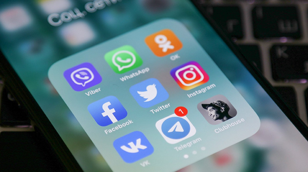    Стикеры или ловушка: как мессенджеры становятся полем битвы