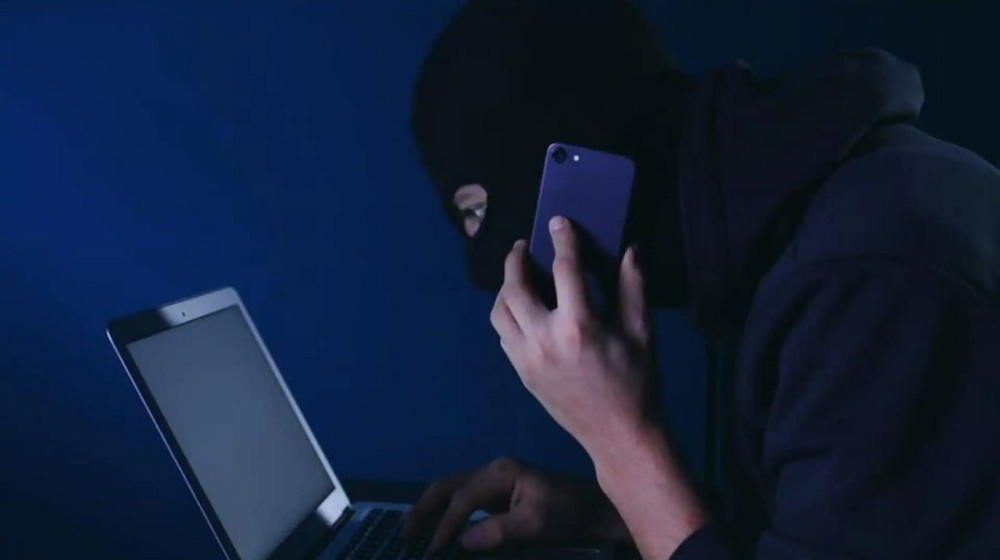    Стикеры или ловушка: как мессенджеры становятся полем битвы