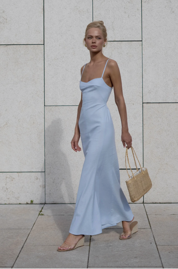 ПЛАТЬЕ В ГОЛУБОМ ОТТЕНКЕ ОТ Weeds&lovers НА WILDBERRIES