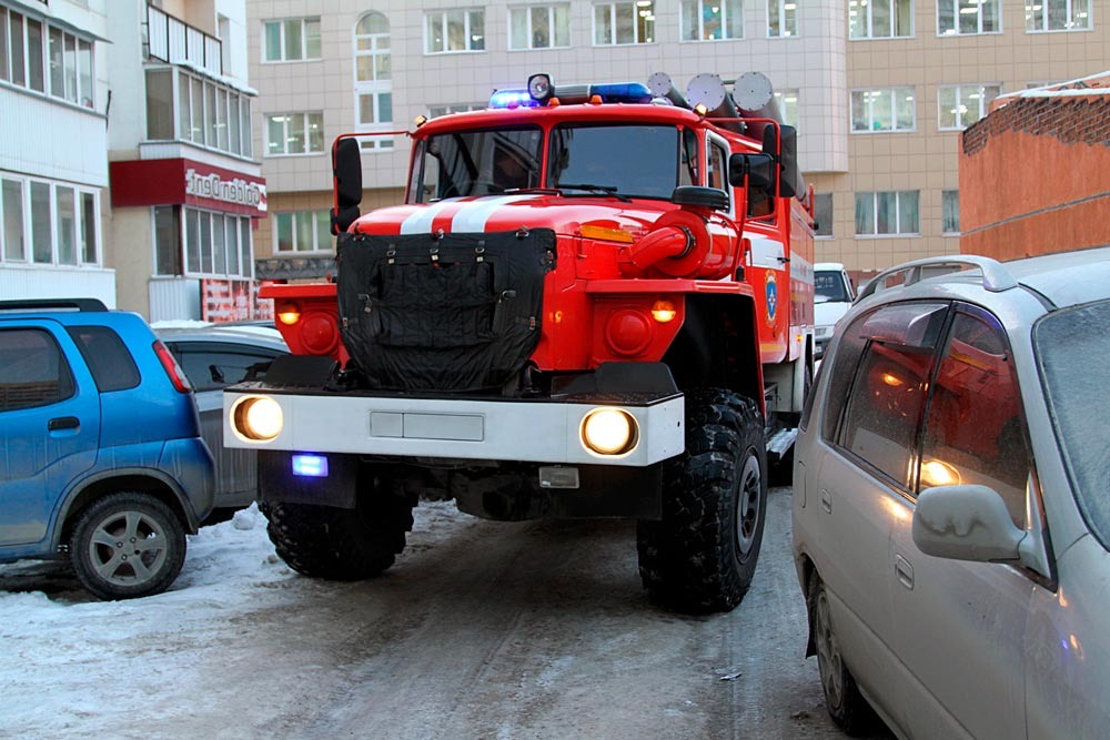    Площадка для установки основной и специальной пожарной техники во дворах: размер, требования и нормативные документы