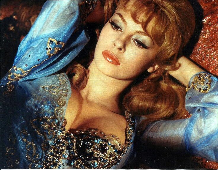 Прекрасная Мишель Мерсье в роли Анжелики (фото из сети)