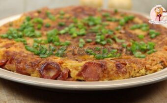 Без духовки! Запеканка из капусты с сосисками на сковороде