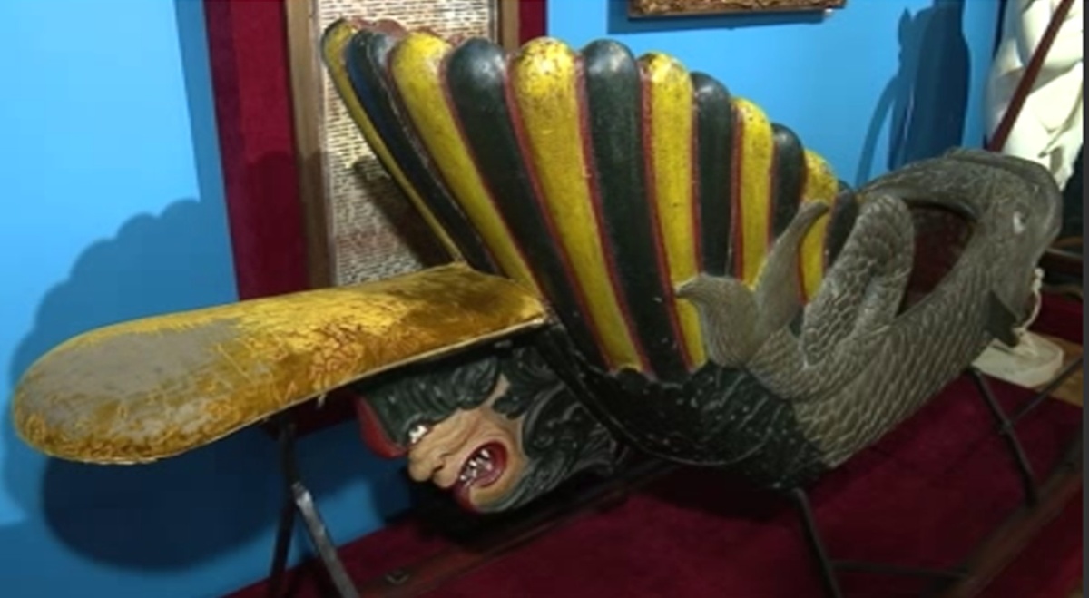    История одного экспоната - совместный проект "Вестей-Курск" и областного краеведческого музея